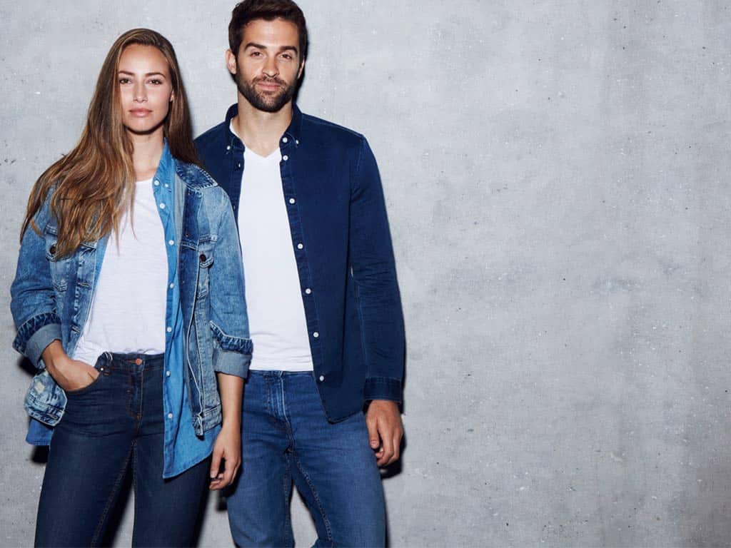 ¿EN QUÉ SE DIFERENCIAN LOS PANTALONES DE MEZCLILLA DE MUJER CON LOS DE VARÓN?